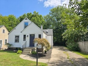 Building Photo - 3932 Kennison Ave