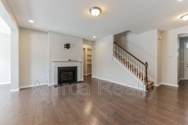 Photo - 7329 Dulnian Wy Townhome