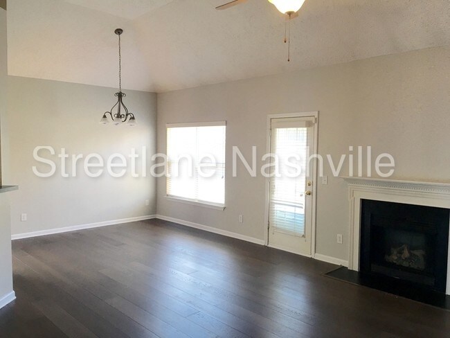 Foto del edificio - 2320 Haskell Dr
