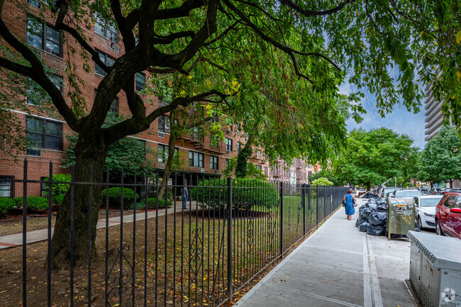 Foto del edificio - The Gentry Apartments