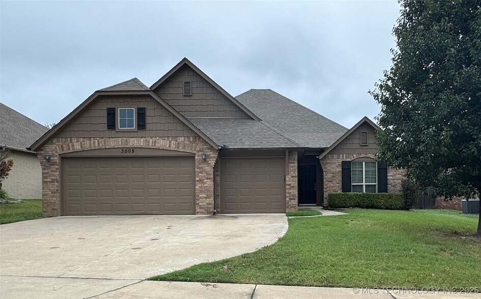 Foto principal - 3505 West 107th Pl S