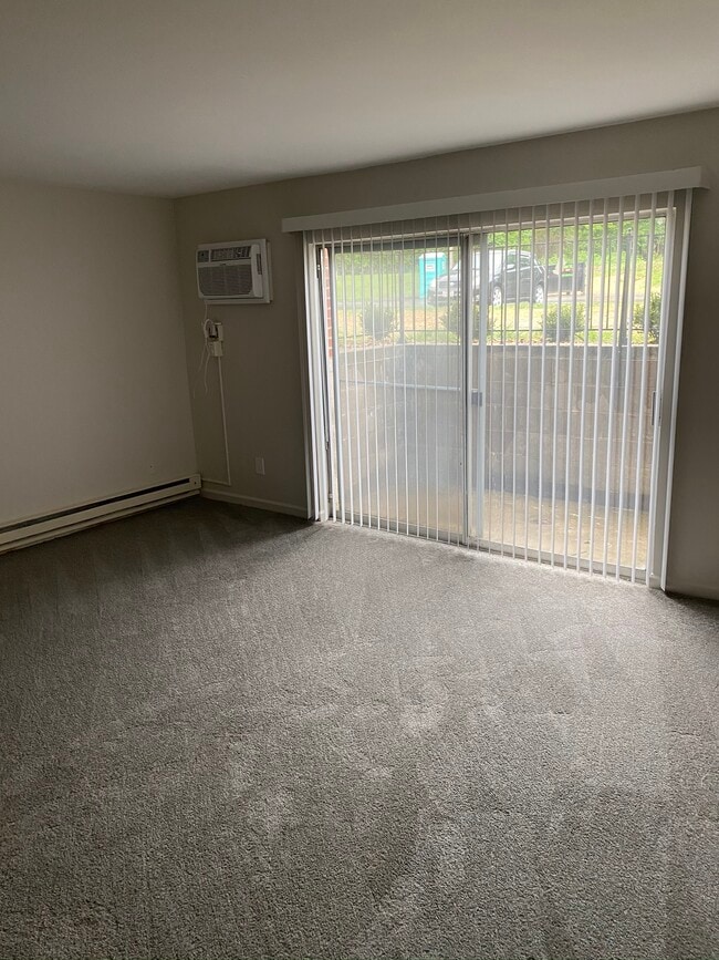 14 Meadows Dr Unit 144, Milford, OH 45150 Apartment for Rent in