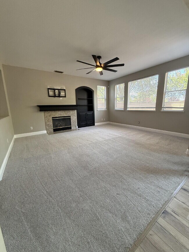 Building Photo - Lake views from your front yard, corner lot, shopping just blocks away and a beautiful place to c...