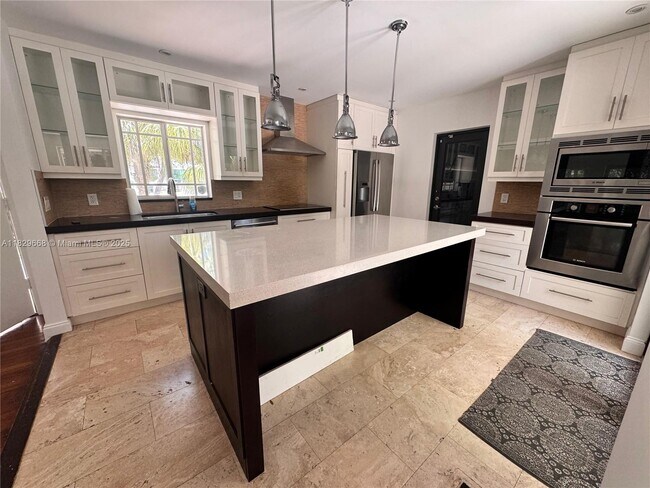Foto del edificio - 5930 SW 80th St