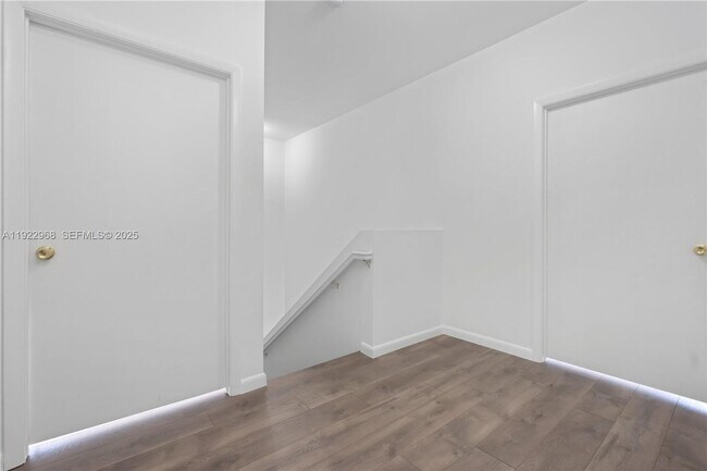 Foto del edificio - 5610 SW 43rd St