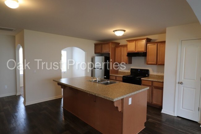 Building Photo - Steeplechase