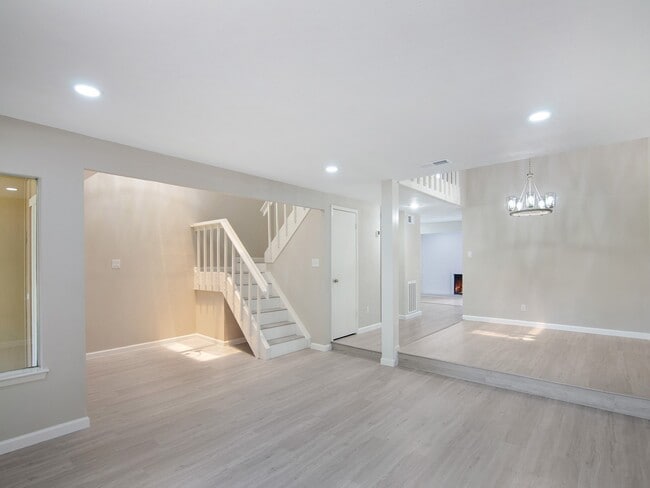 Foto del edificio - 11624 Village Pl Dr