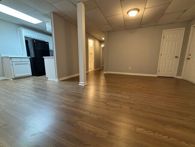 Foto del edificio - 3211 Country Ln