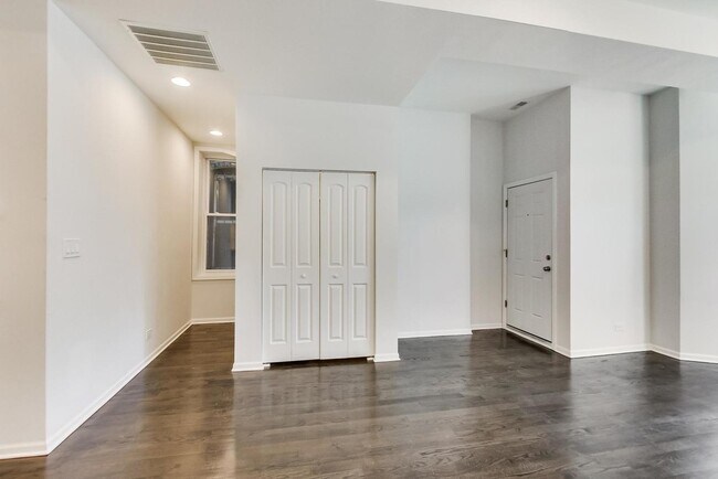 Foto del edificio - 1448 N Washtenaw Ave