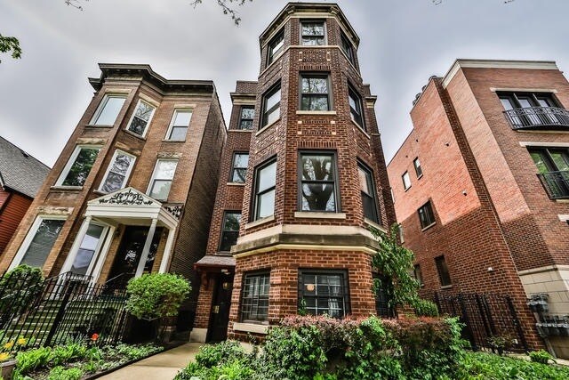 Primary Photo - 3432 N Bosworth Ave