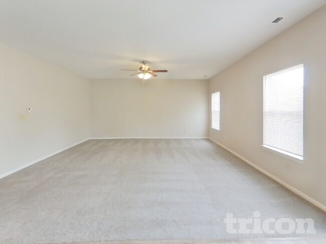 Foto del edificio - 238 Heartwood Hill