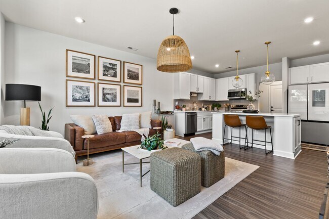 Foto del edificio - Renovated 2-Bedroom Condo Located in the H...