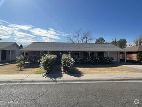 Building Photo - 3609 E Fairmount Ave