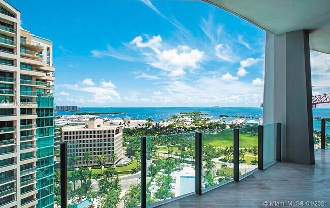 Building Photo - 2821 S Bayshore Dr