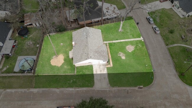 Foto del edificio - 7322 Willowtex Dr