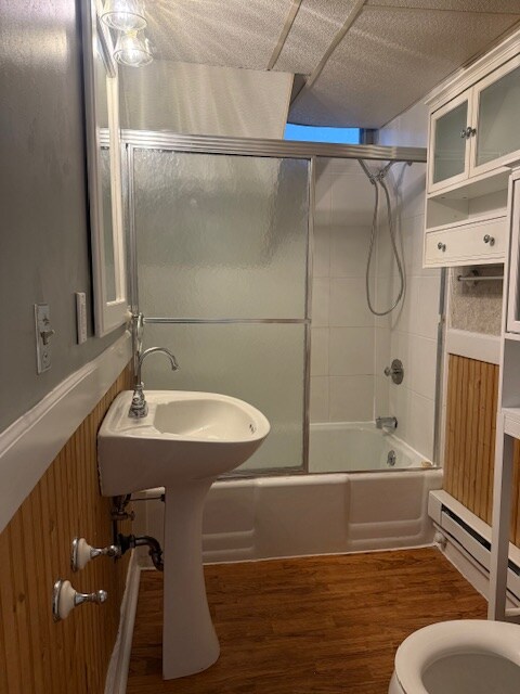 Foto del edificio - 547 E Dover St