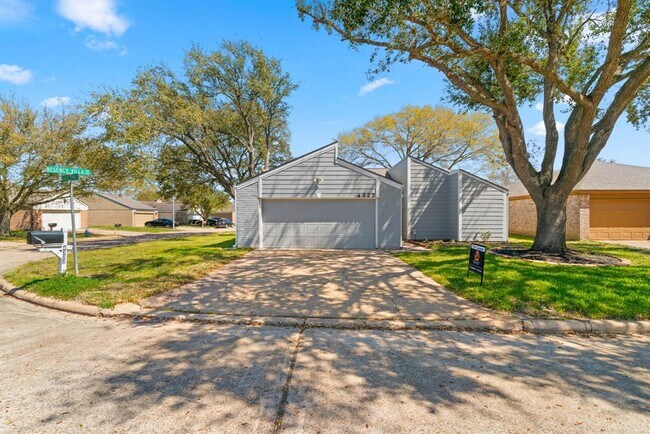 Foto del edificio - 4322 Eagle Fork Dr