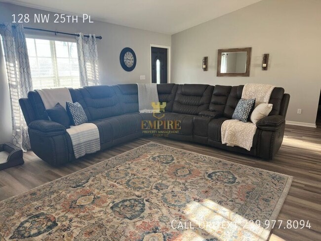 Foto del edificio - 128 NW 25th Pl