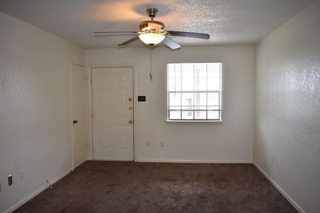 Building Photo - 504 Northern Dove Ln