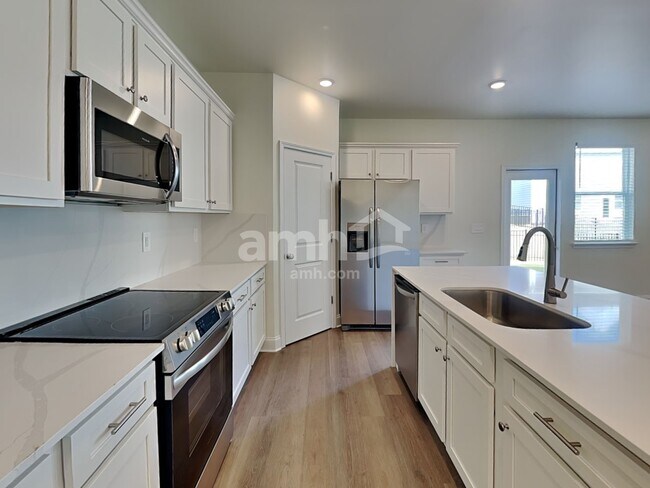 Foto del edificio - 3642 Creek View Cir