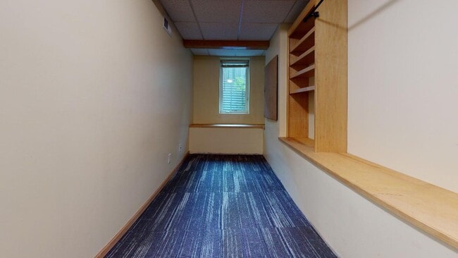 Foto del edificio - Affordable six bedroom house close to U of...