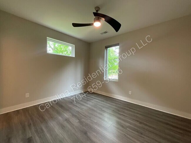 Building Photo - 1012 Westbrook Dr