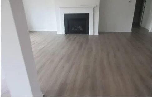 Foto del edificio - 99 Gresham Ct