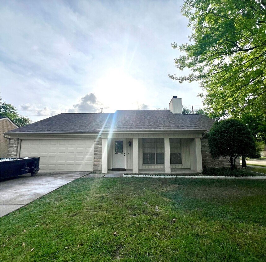 Building Photo - 9515 Barnhart Ln