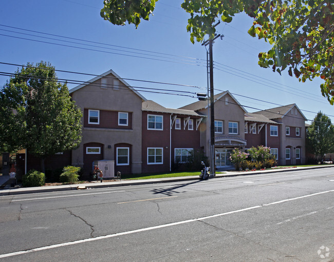 Foto del edificio - Mutual Housing at Lemon Hill