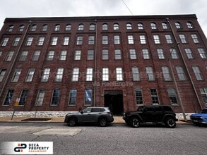 Building Photo - 721 N 17th St