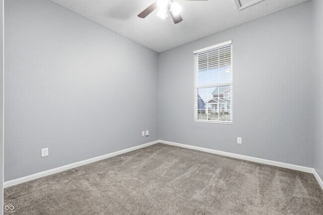 Foto del edificio - 4463 Boyd Pl