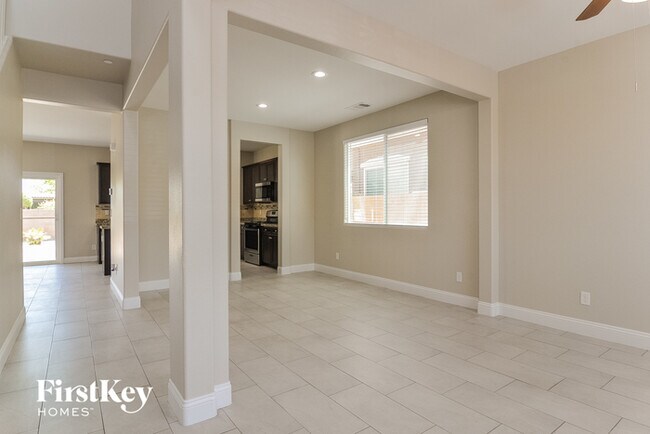 Foto del edificio - 1156 Evergreen Cove St