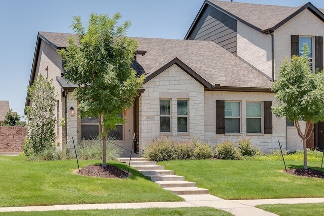 Foto del edificio - 1237 Pebblebrook Dr