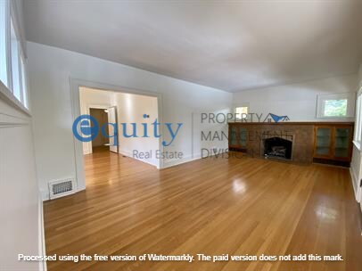 Foto del edificio - 1366 Glenmare St