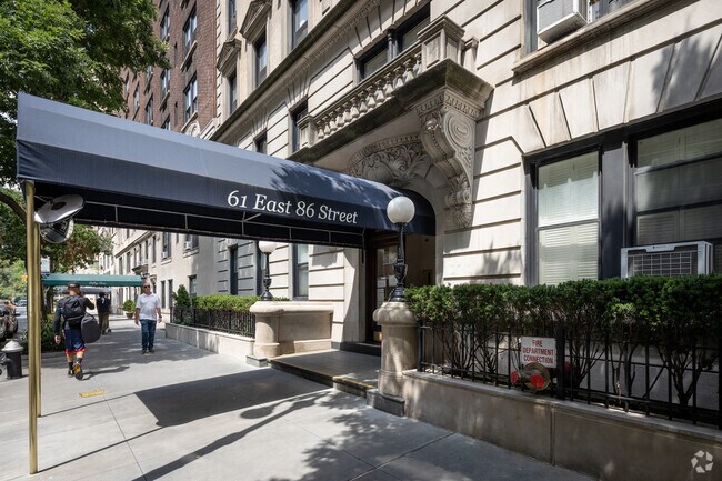 Building Photo - 61 E 86th St