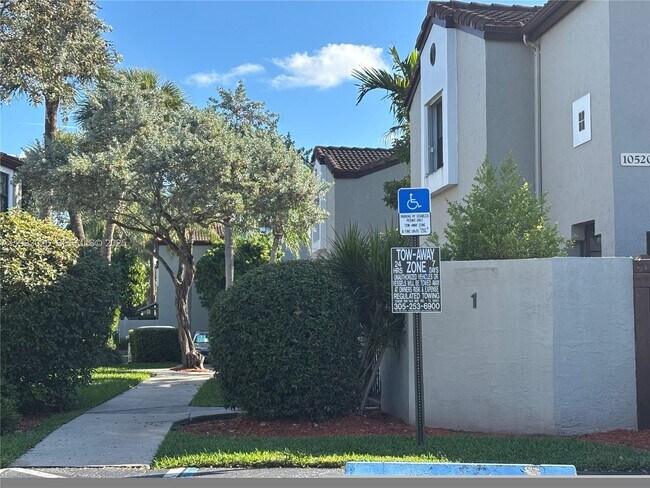 Foto del edificio - 10520 SW 153rd Ct