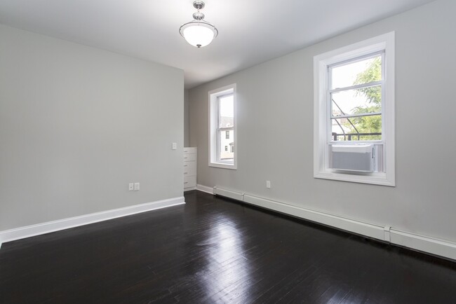Foto del edificio - 75 Wright Ave