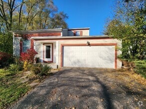 Building Photo - 1221 Calico Ave