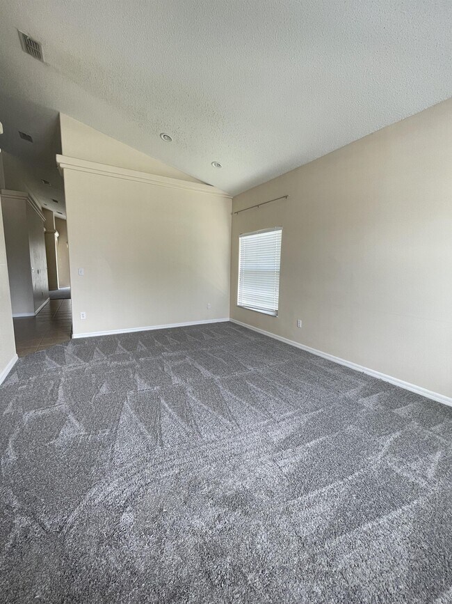 Building Photo - 16719 Hidden Spring Dr
