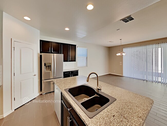 Building Photo - 1508 N Balboa