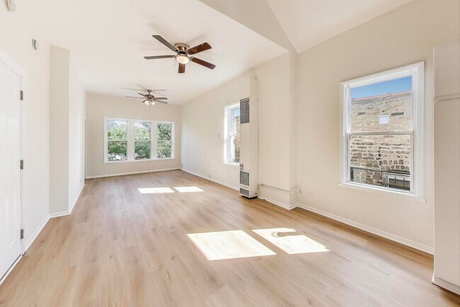 Foto del edificio - 1131 W Taylor St