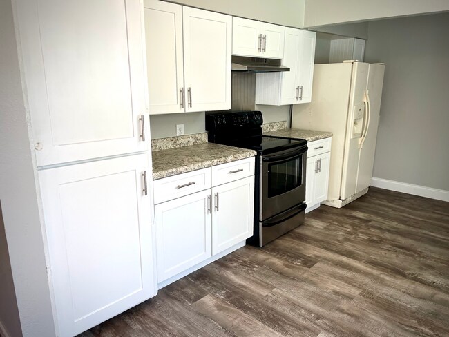 Updated Kitchen - 6015 Daugherty Rd