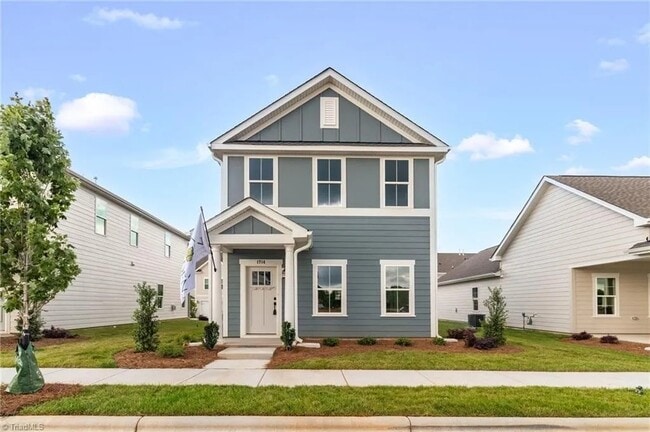 Building Photo - 1714 Creekline Dr