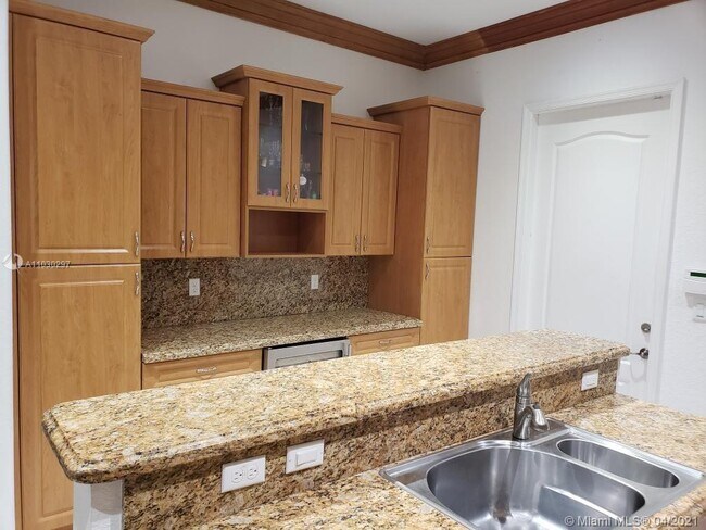 Building Photo - 608 SW 147th Terrace