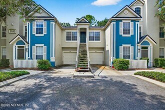 Building Photo - 13703 Richmond Park Dr N