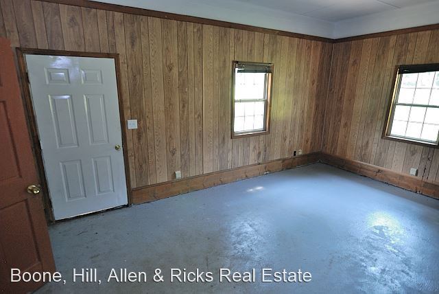 Building Photo - 3 br, 1.5 bath House - 187 Vann Drive