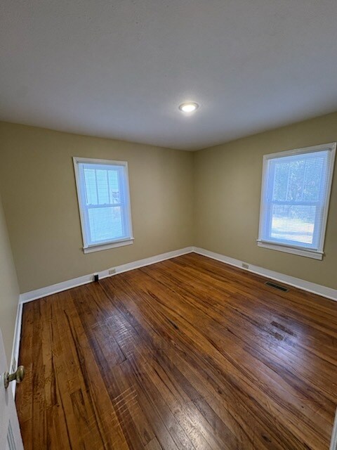 Foto del edificio - 533 Oak Ave