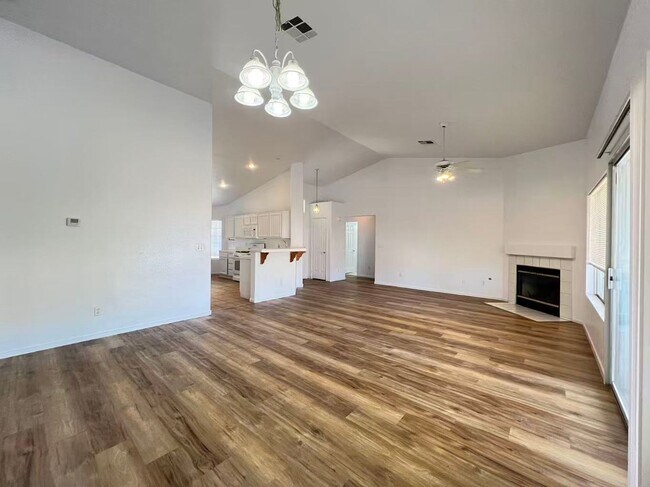 Foto del edificio - 4226 Inglewood Point St