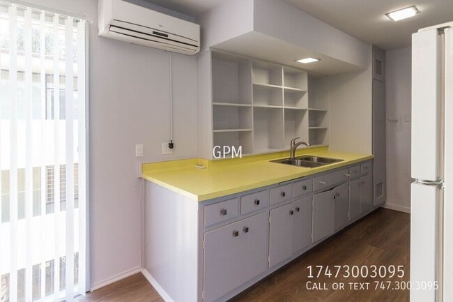 Foto del edificio - 2356 Duane St