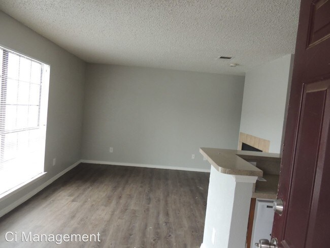 Building Photo - 6526 Ridgecrest Rd